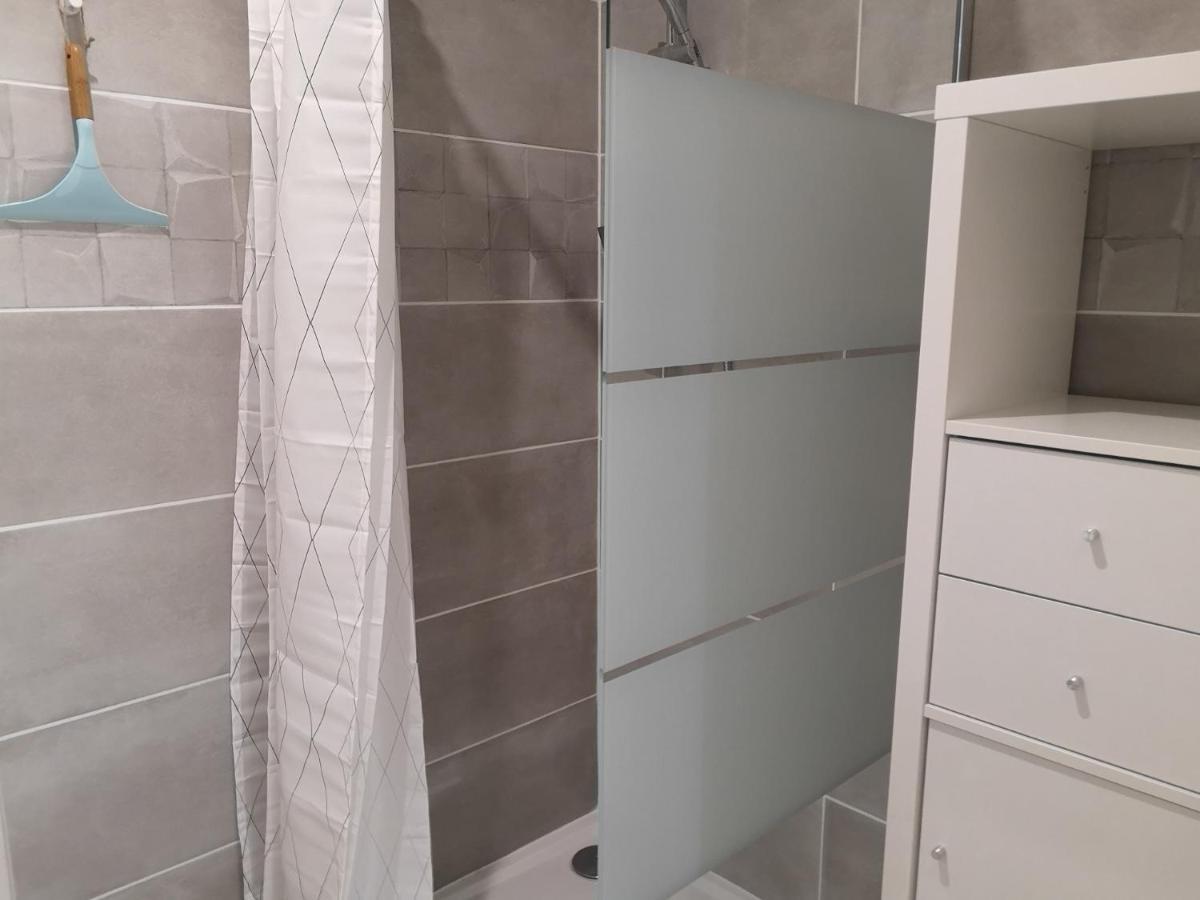 Les Gites De Laures Monblanc Exterior photo